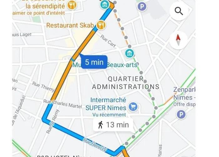 Proche Gare Arene & Carre D'art Apartment *